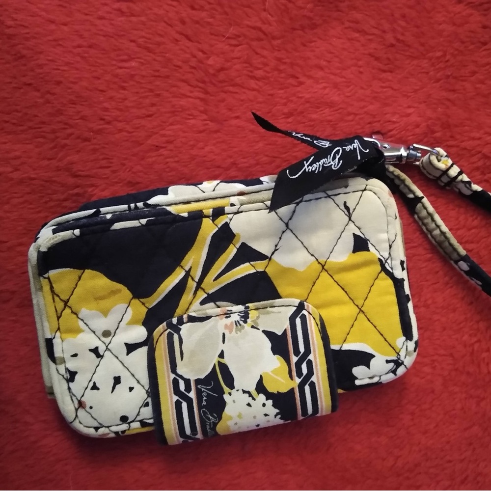 Vera Wang wallet wristlet